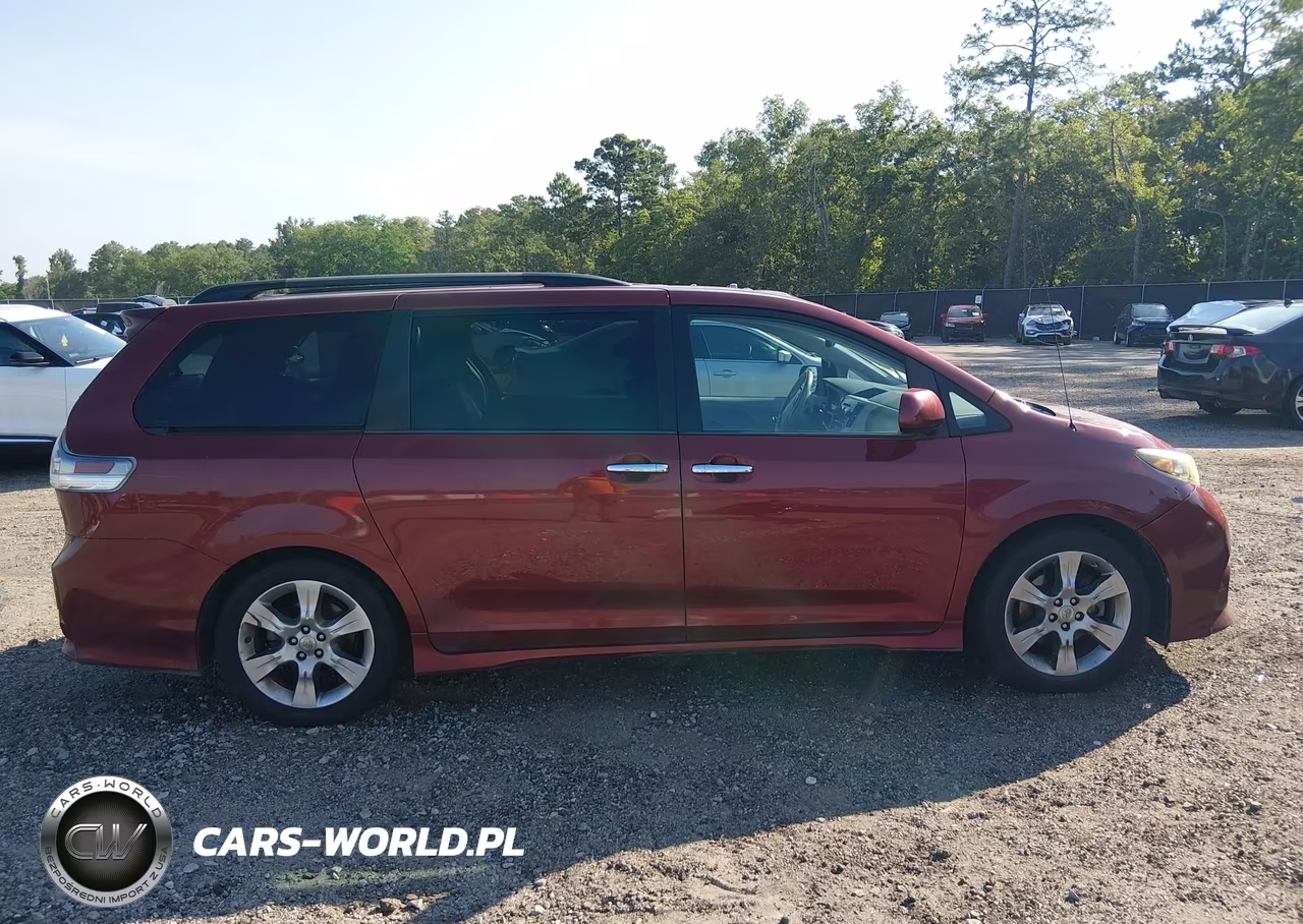 2013 Toyota Sienna Se 8 Passenger VIN:5TDXK3DC8DS401104 - 14