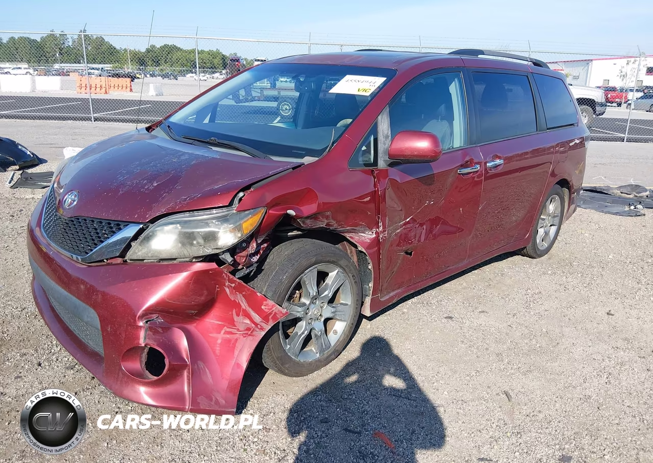 2013 Toyota Sienna Se 8 Passenger VIN:5TDXK3DC8DS401104 - 2