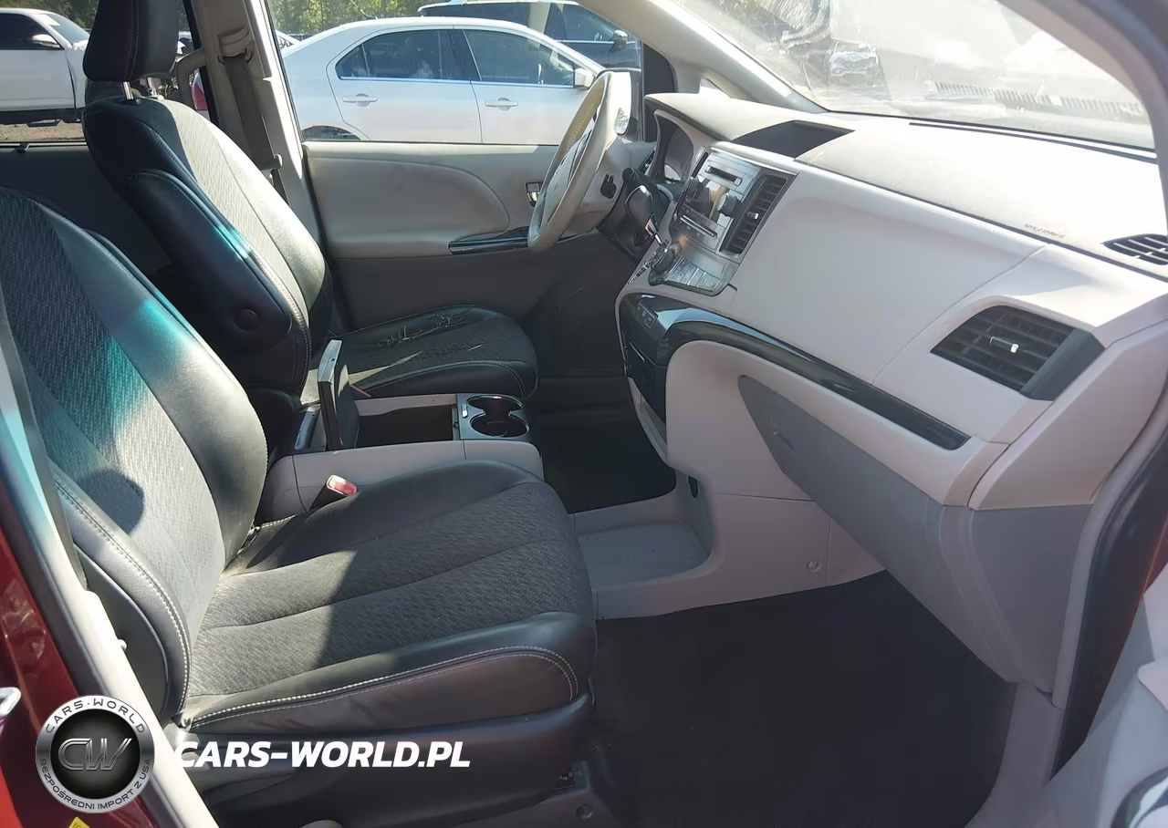 2013 Toyota Sienna Se 8 Passenger VIN:5TDXK3DC8DS401104 - 5