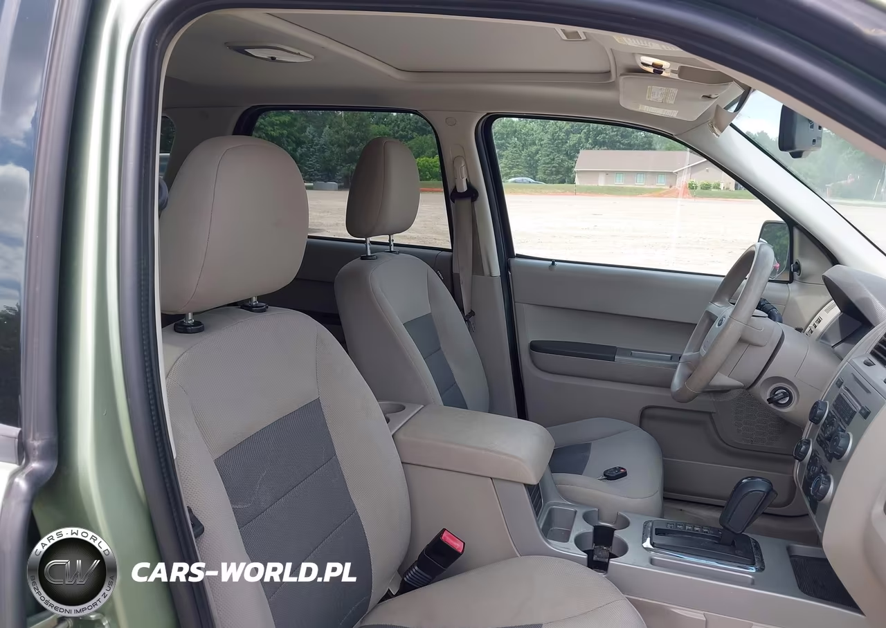 2008 Ford Escape Xlt VIN:1FMCU93128KE21613 - 5