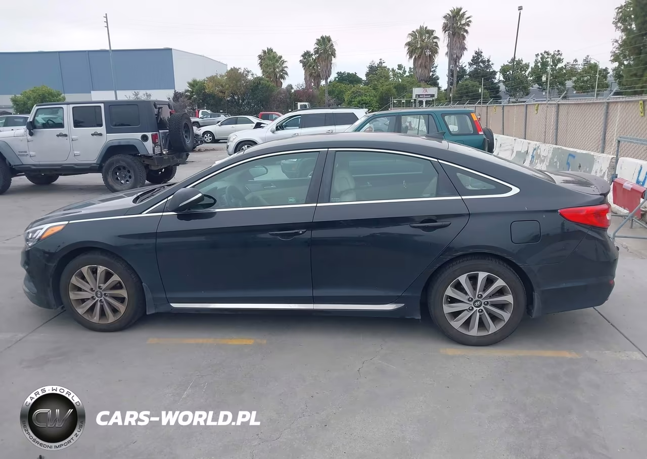 2015 Hyundai Sonata Sport VIN:5NPE34AFXFH222743 - 14