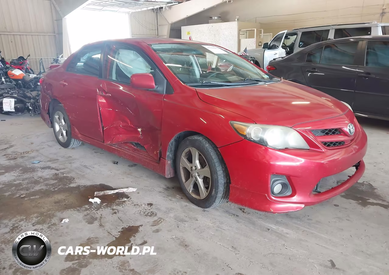 2013 Toyota Corolla S – zdjęcie 1 z 17