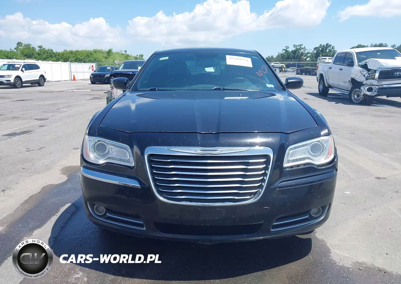 2014 Chrysler 300 VIN:2C3CCARG0EH341903 - 13