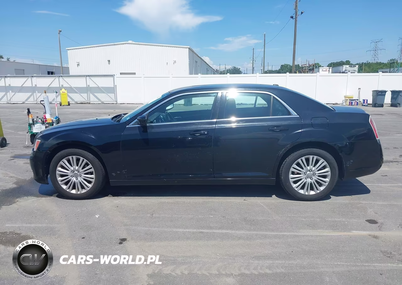 2014 Chrysler 300 VIN:2C3CCARG0EH341903 - 15