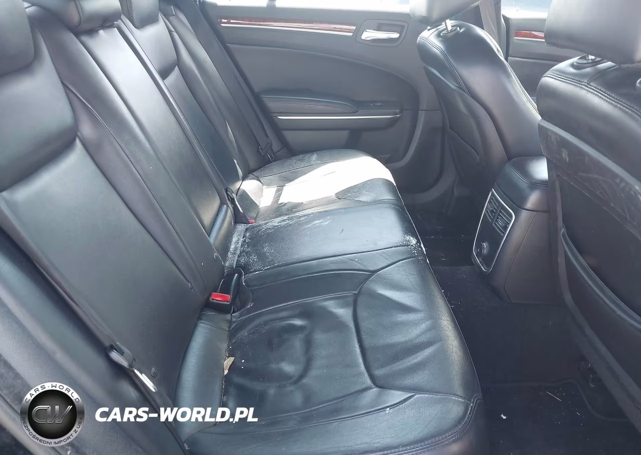 2014 Chrysler 300 VIN:2C3CCARG0EH341903 - 8
