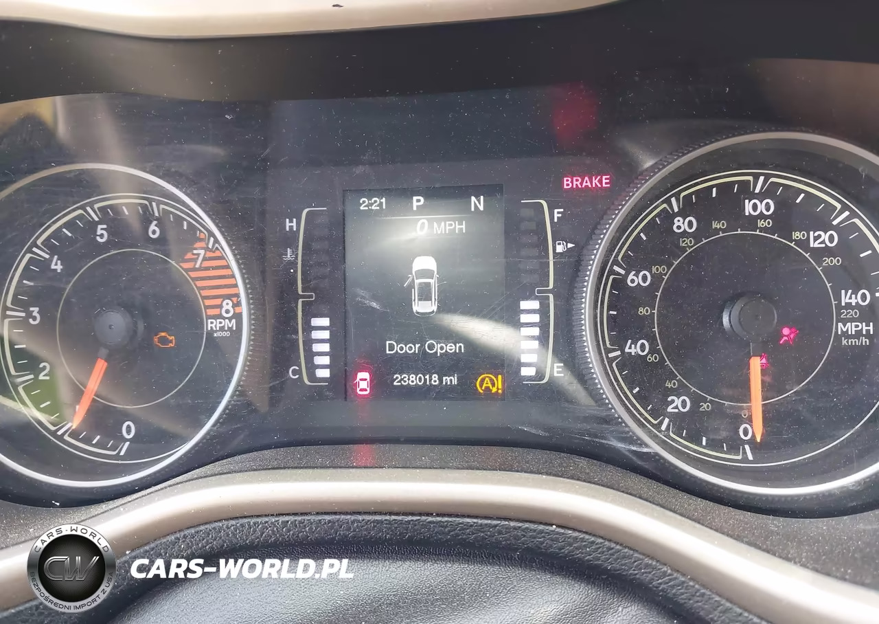 2018 Jeep Cherokee Latitude Tech Connect Fwd VIN:1C4PJLCX1JD606049 - 7