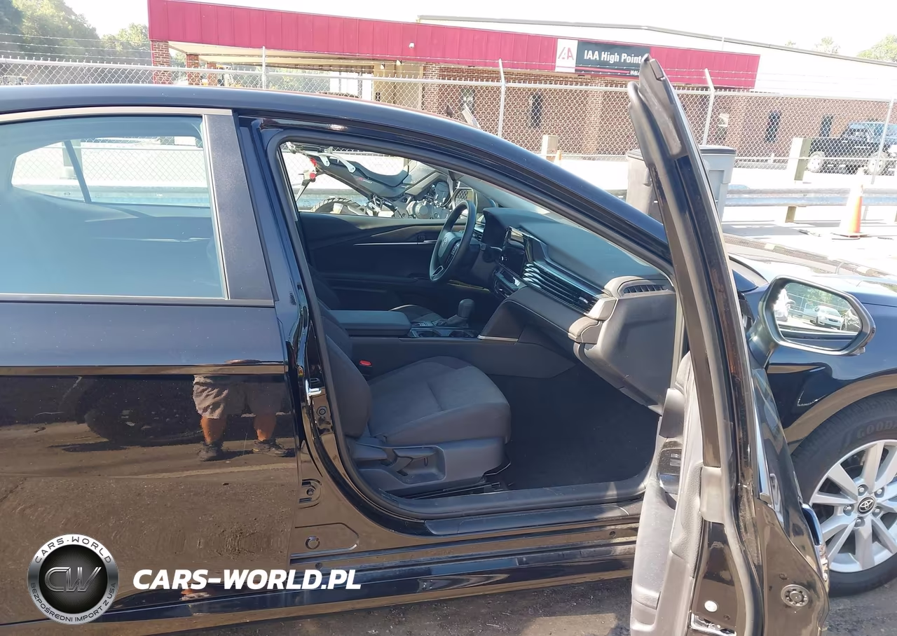 2026 Toyota Camry Le VIN:4T1DAACK3TU736229 - 5