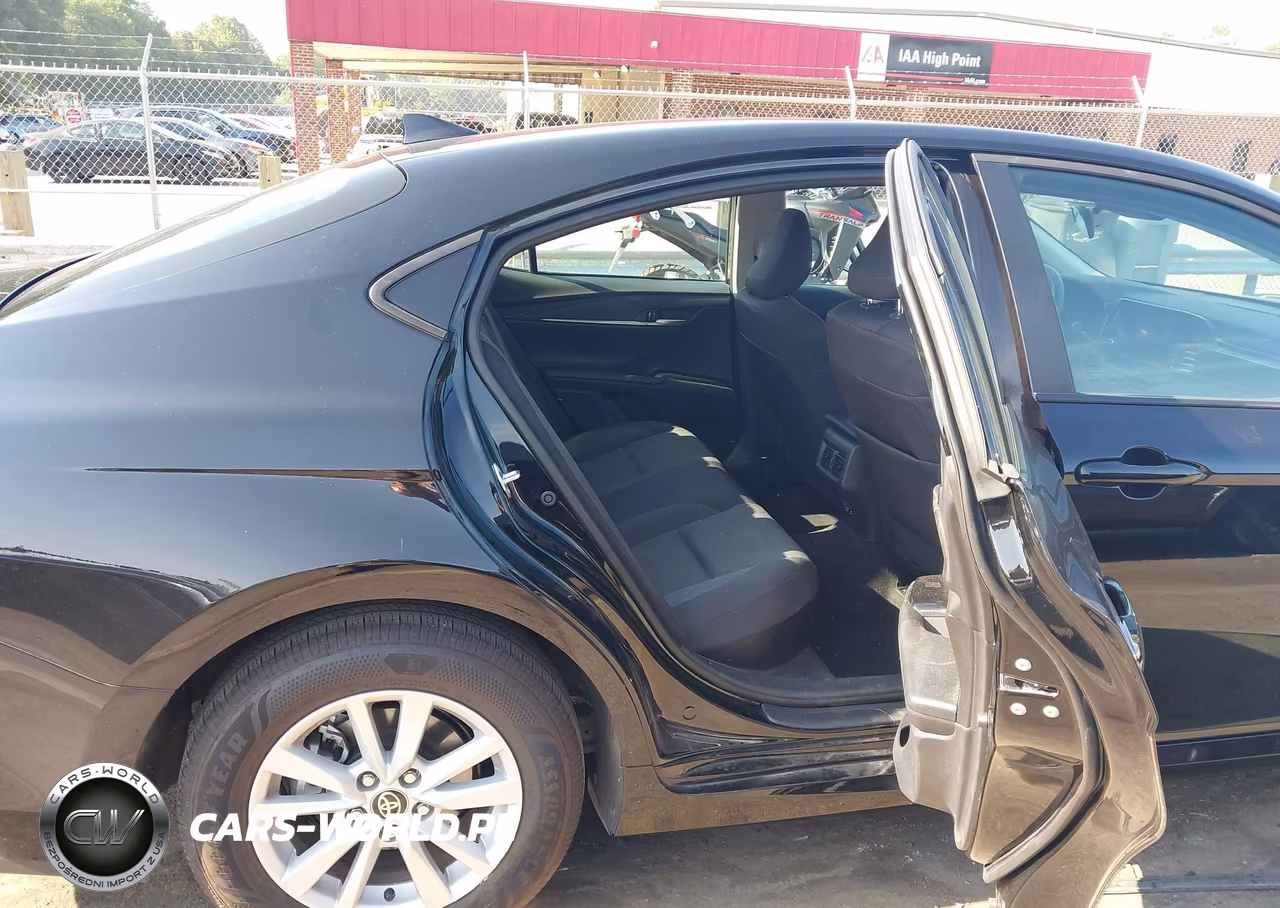 2026 Toyota Camry Le VIN:4T1DAACK3TU736229 - 8