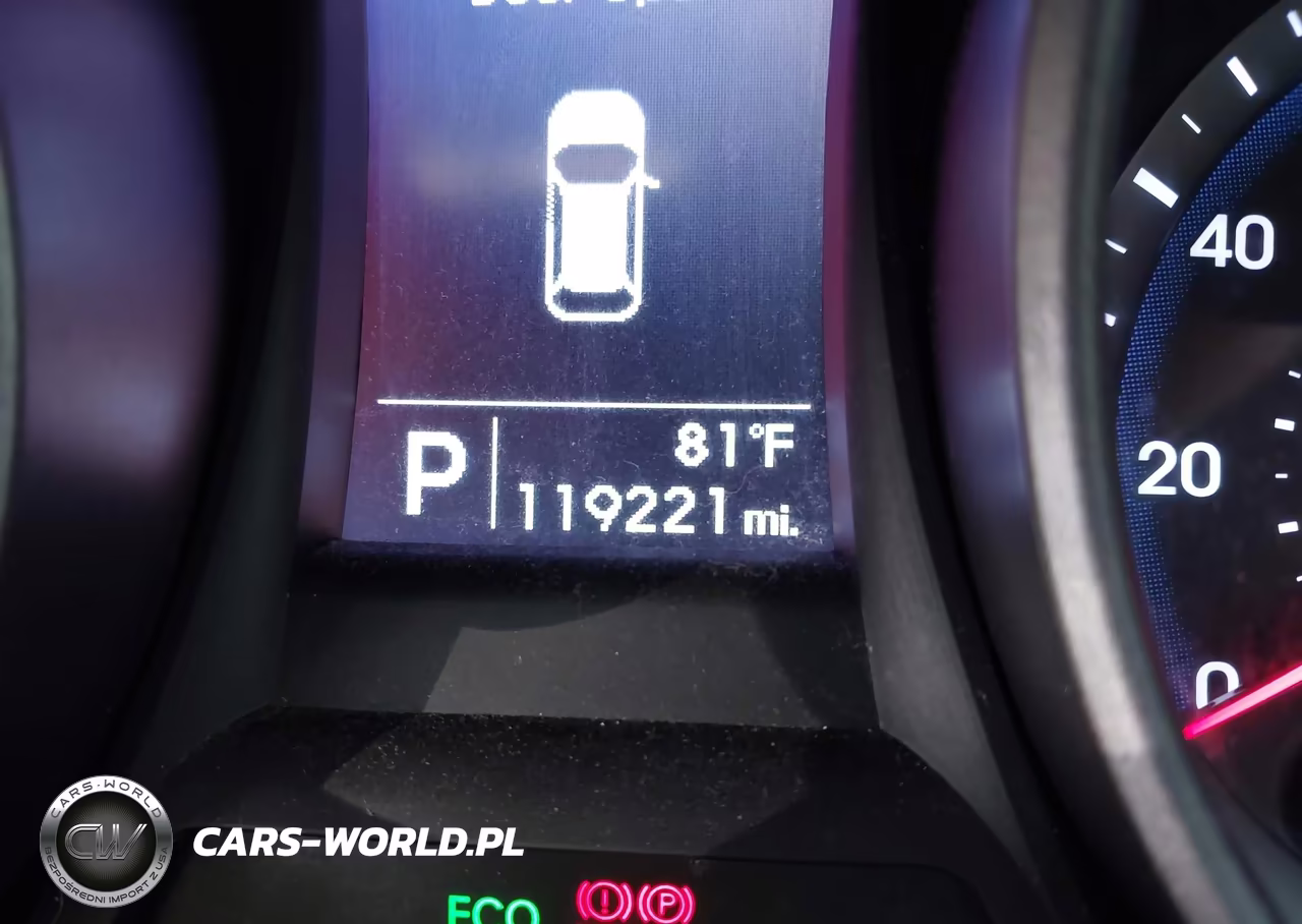 2015 Hyundai Santa Fe Sport 2.4L VIN:5XYZTDLB4FG273156 - 15