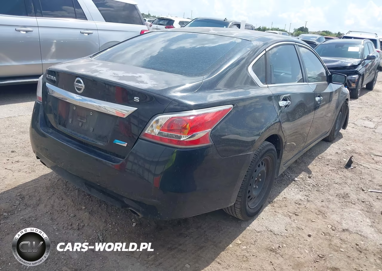 2014 Nissan Altima 2.5 S VIN:1N4AL3AP4EN342673 - 4