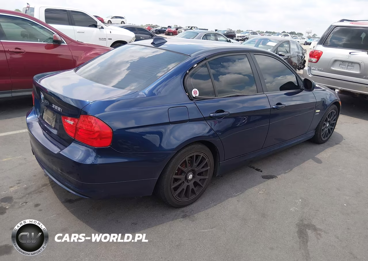 2011 BMW 328I xDrive VIN:WBAPK5C59BA995921 - 4