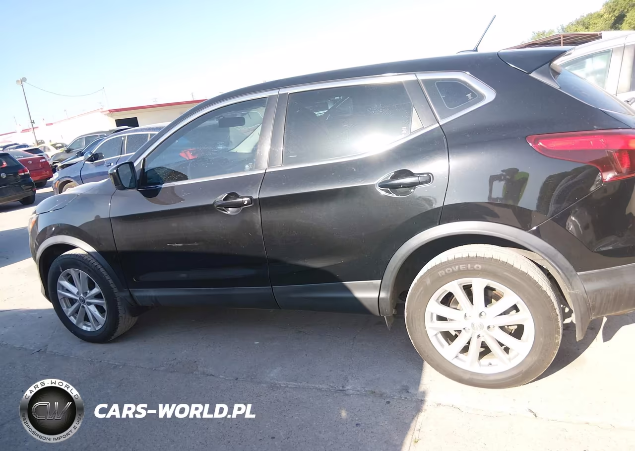 2018 Nissan Rogue Sport S VIN:JN1BJ1CP6JW161538 - 14