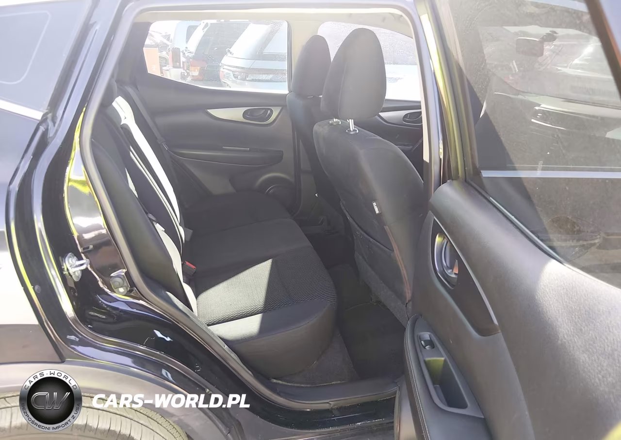 2018 Nissan Rogue Sport S VIN:JN1BJ1CP6JW161538 - 8