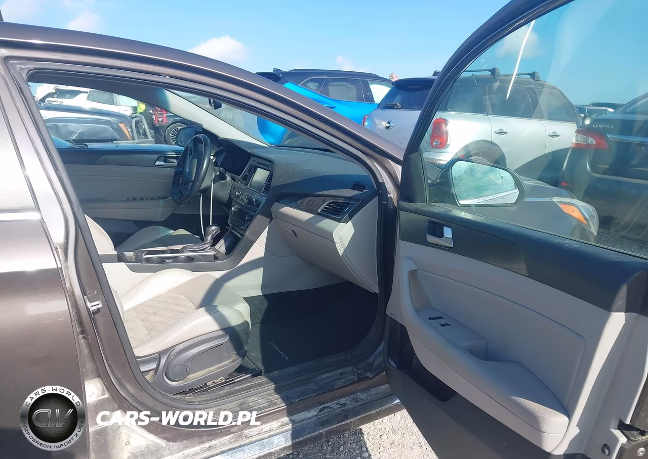 2016 Hyundai Sonata Sport VIN:5NPE34AF3GH312303 - 5
