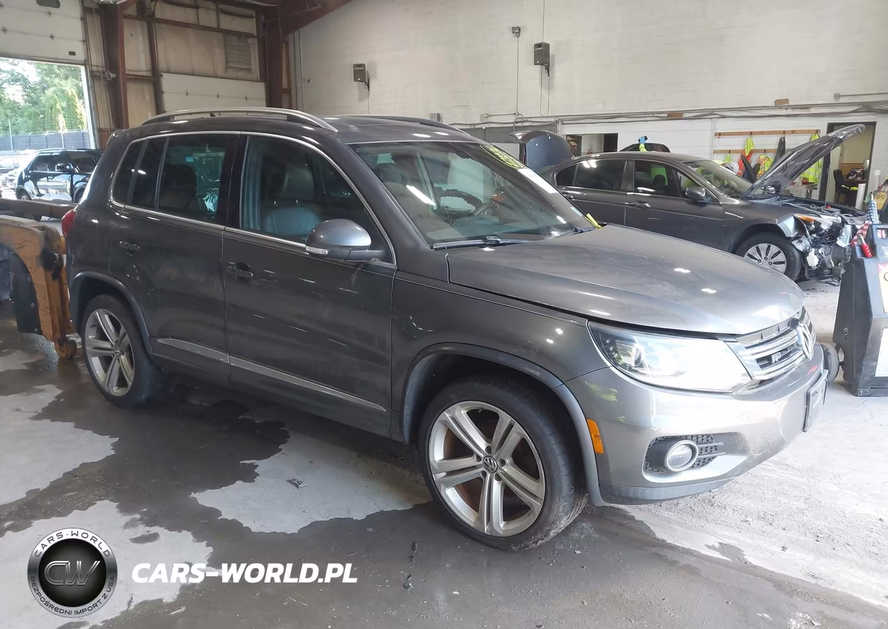 2015 Volkswagen Tiguan R-Line – zdjęcie 1 z 16