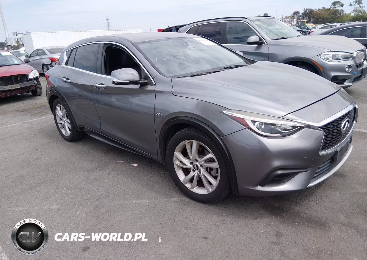 2018 Infiniti Qx30 Luxury – zdjęcie 1 z 16