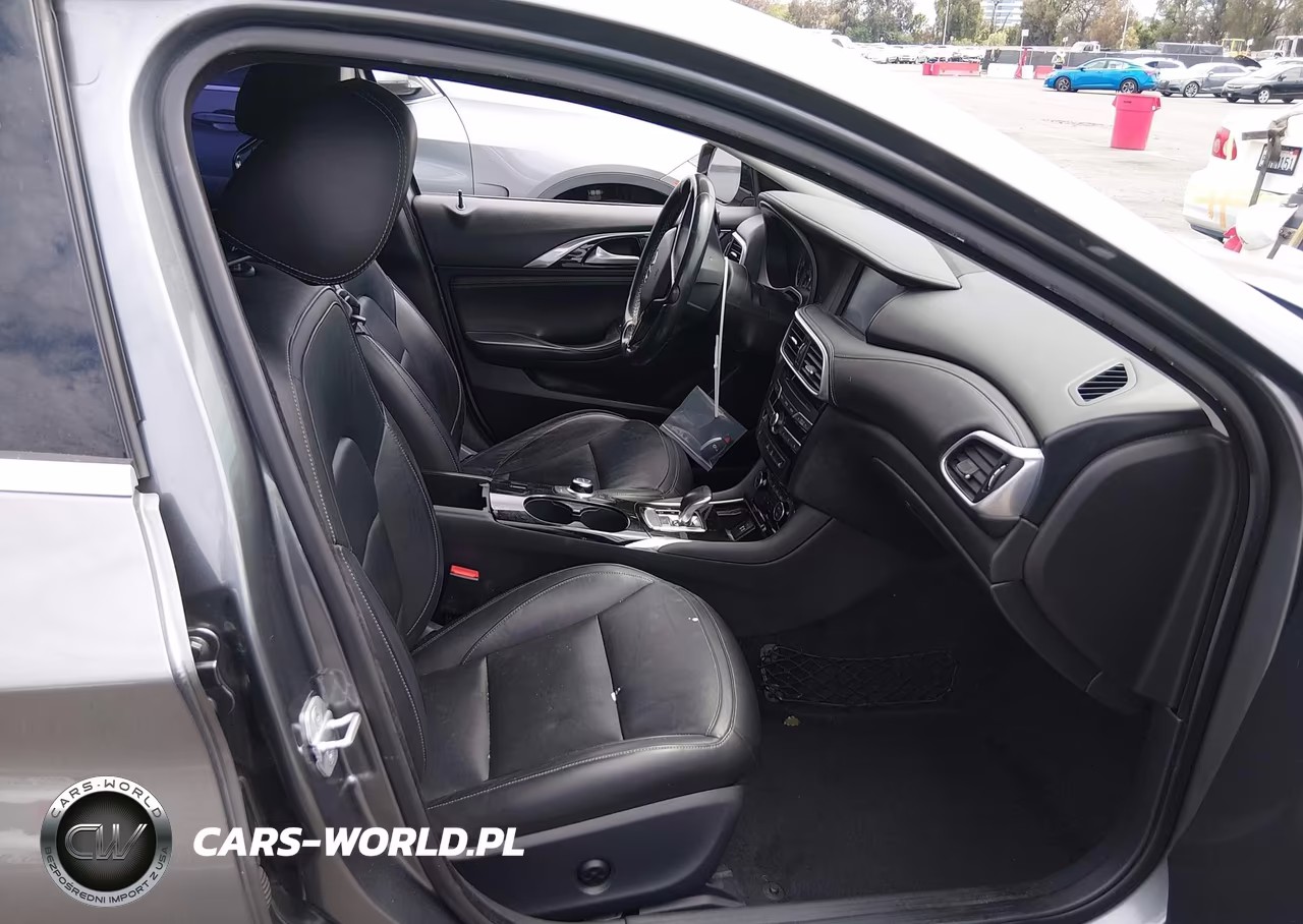 2018 Infiniti Qx30 Luxury VIN:SJKCH5CP8JA060192 - 5
