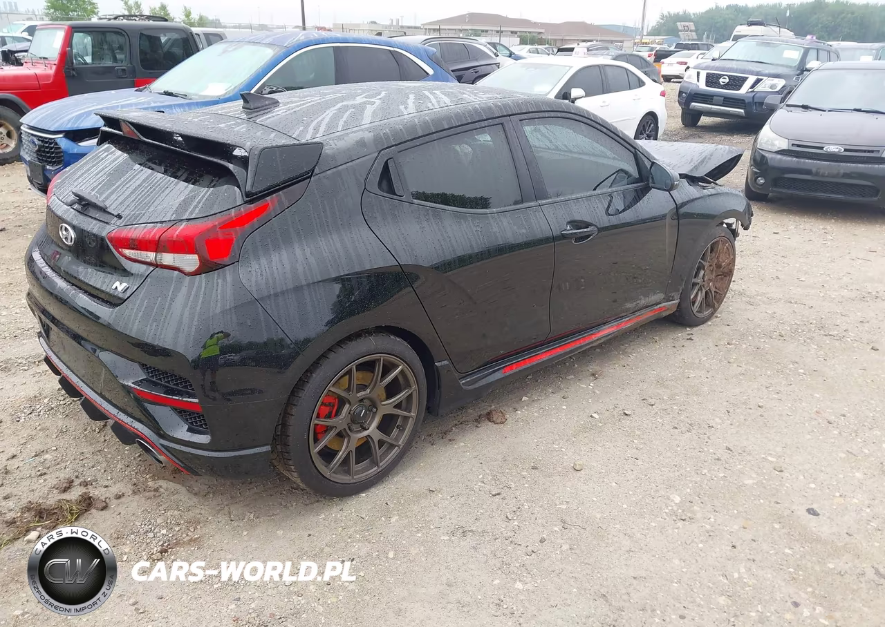 2020 Hyundai Veloster N VIN:KMHT36AH4LU006081 - 4
