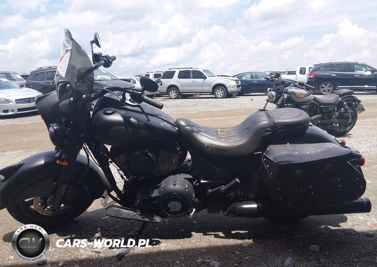 2020 Indian Motorcycle Co. Chief Dark Horse VIN:56KTEDAA7L3387270 - 13