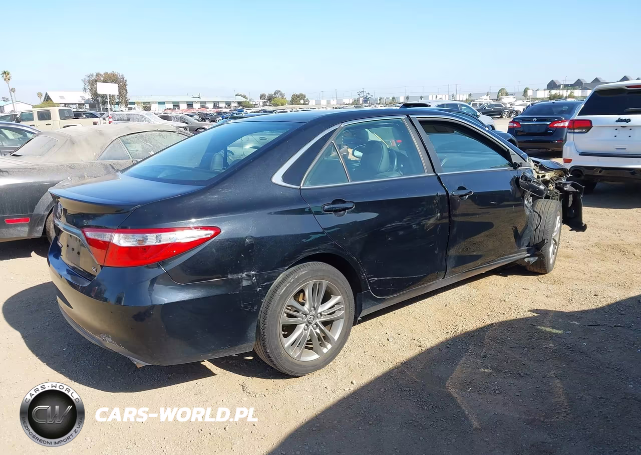 2017 Toyota Camry Se VIN:4T1BF1FK0HU339105 - 4