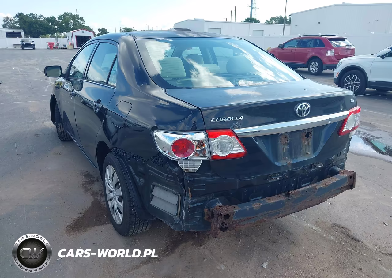 2013 Toyota Corolla Le VIN:2T1BU4EE6DC927850 - 3