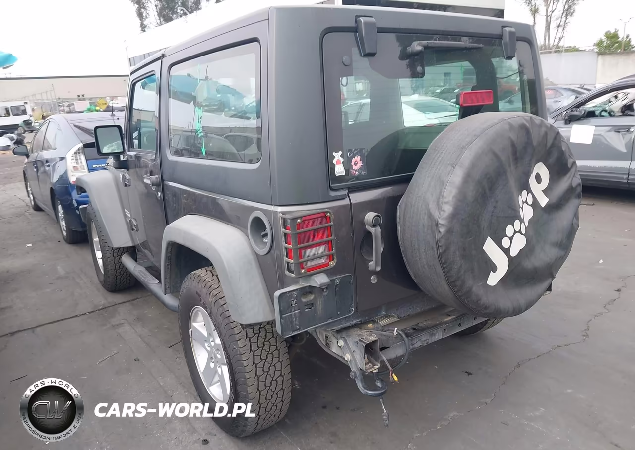2017 Jeep Wrangler Sport 4X4 VIN:1C4GJWAG8HL649792 - 3