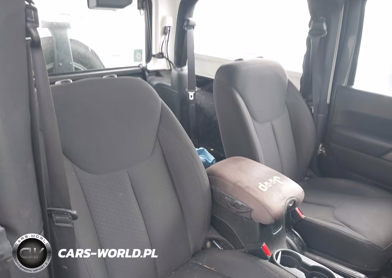 2017 Jeep Wrangler Sport 4X4 VIN:1C4GJWAG8HL649792 - 8