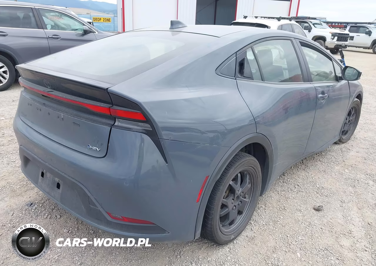 2024 Toyota Prius Le Awd-E VIN:JTDADABU2R3018414 - 4