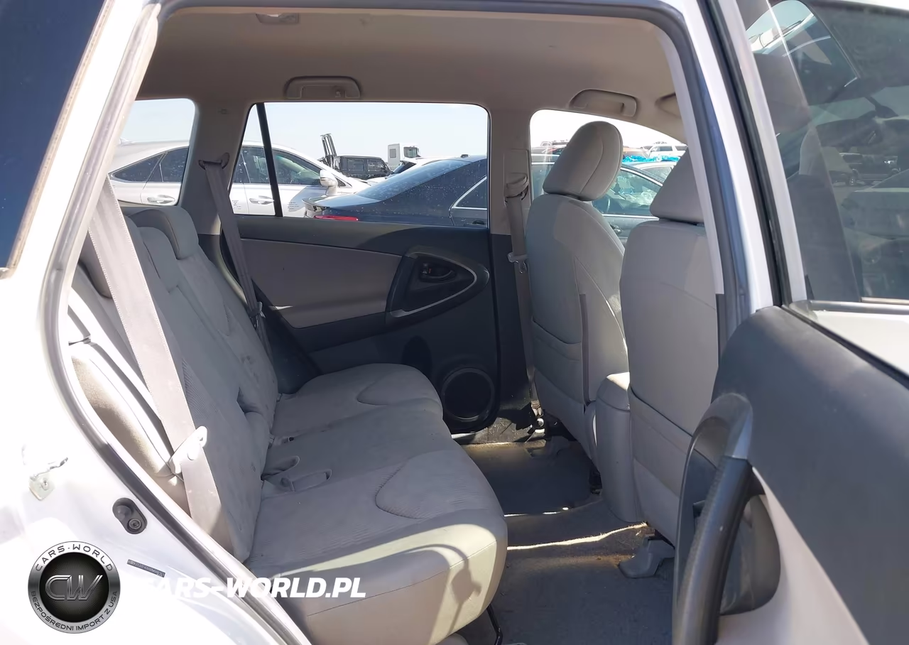 2011 Toyota Rav4 VIN:2T3ZF4DVXBW086161 - 8