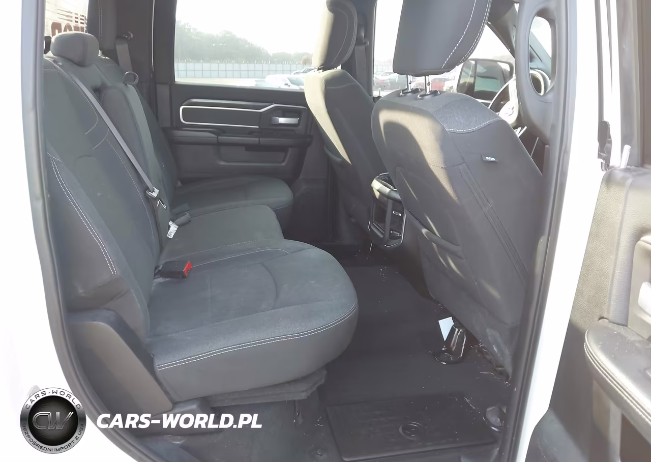 2019 Ram 2500 Big Horn 4X4 6'4 Box VIN:3C6UR5DL4KG683402 - 8