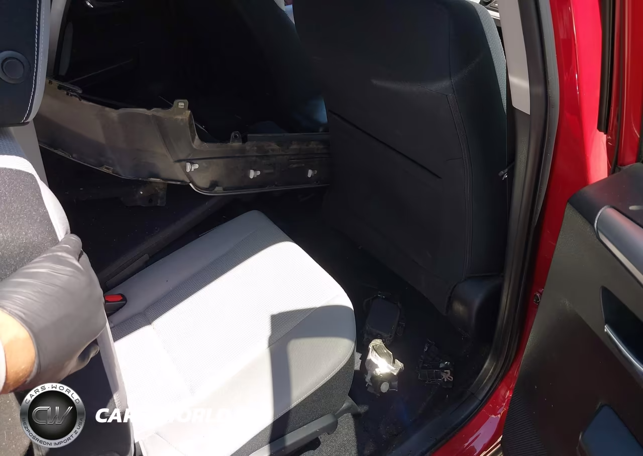 2017 Toyota Rav4 Xle VIN:JTMWFREV9HJ108897 - 8