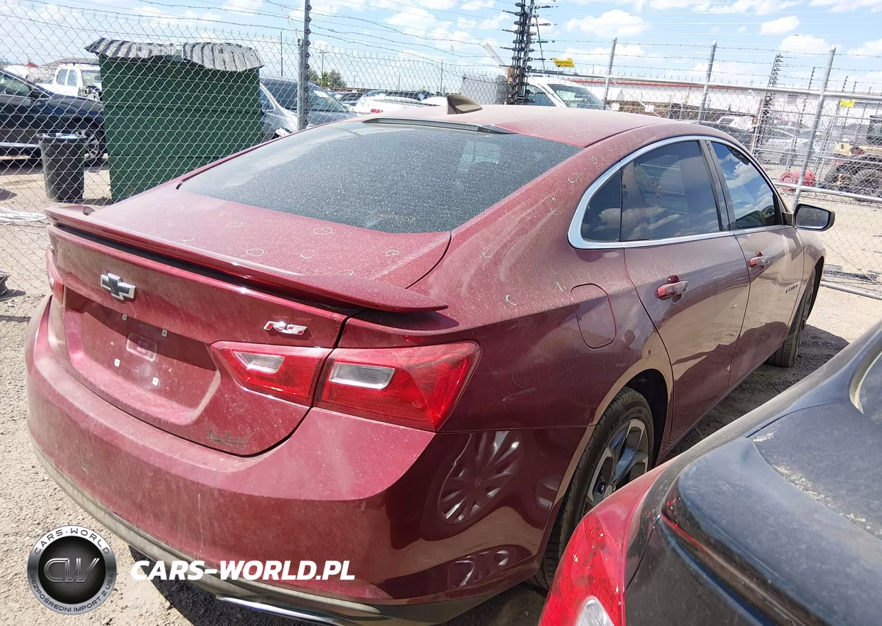 2019 Chevrolet Malibu Rs VIN:1G1ZG5ST0KF189734 - 4
