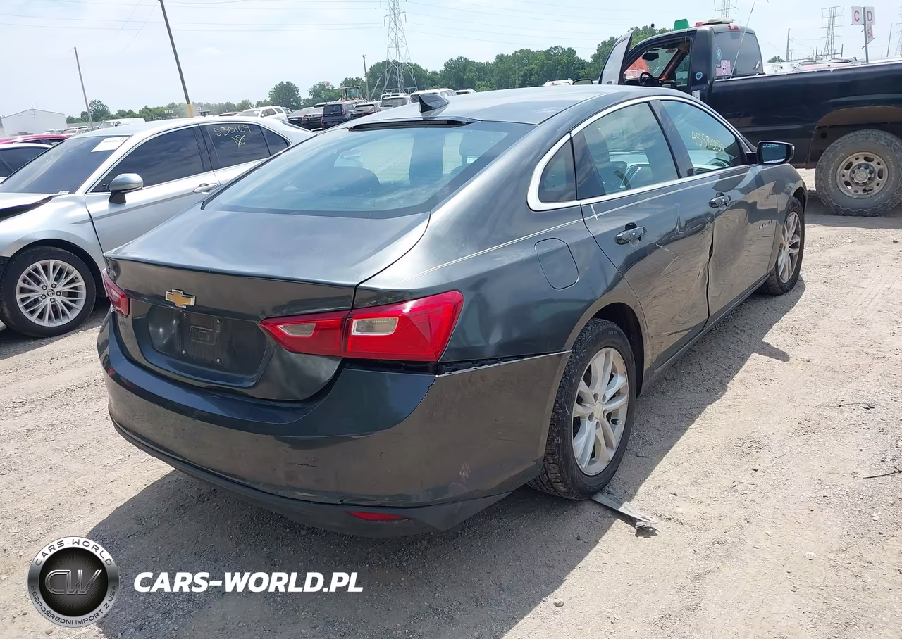 2018 Chevrolet Malibu Lt VIN:1G1ZD5STXJF118130 - 4