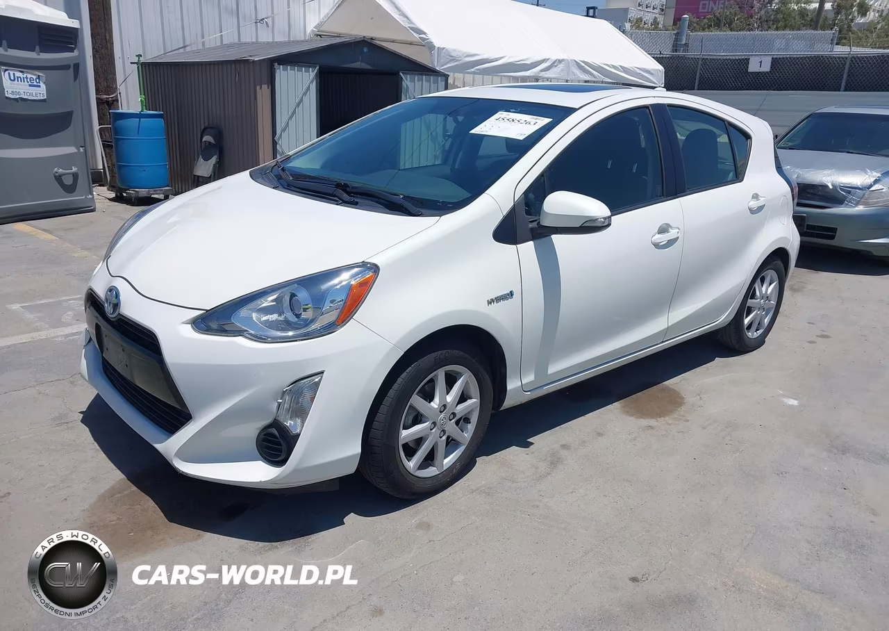 2015 Toyota Prius C Three VIN:JTDKDTB36F1091607 - 2