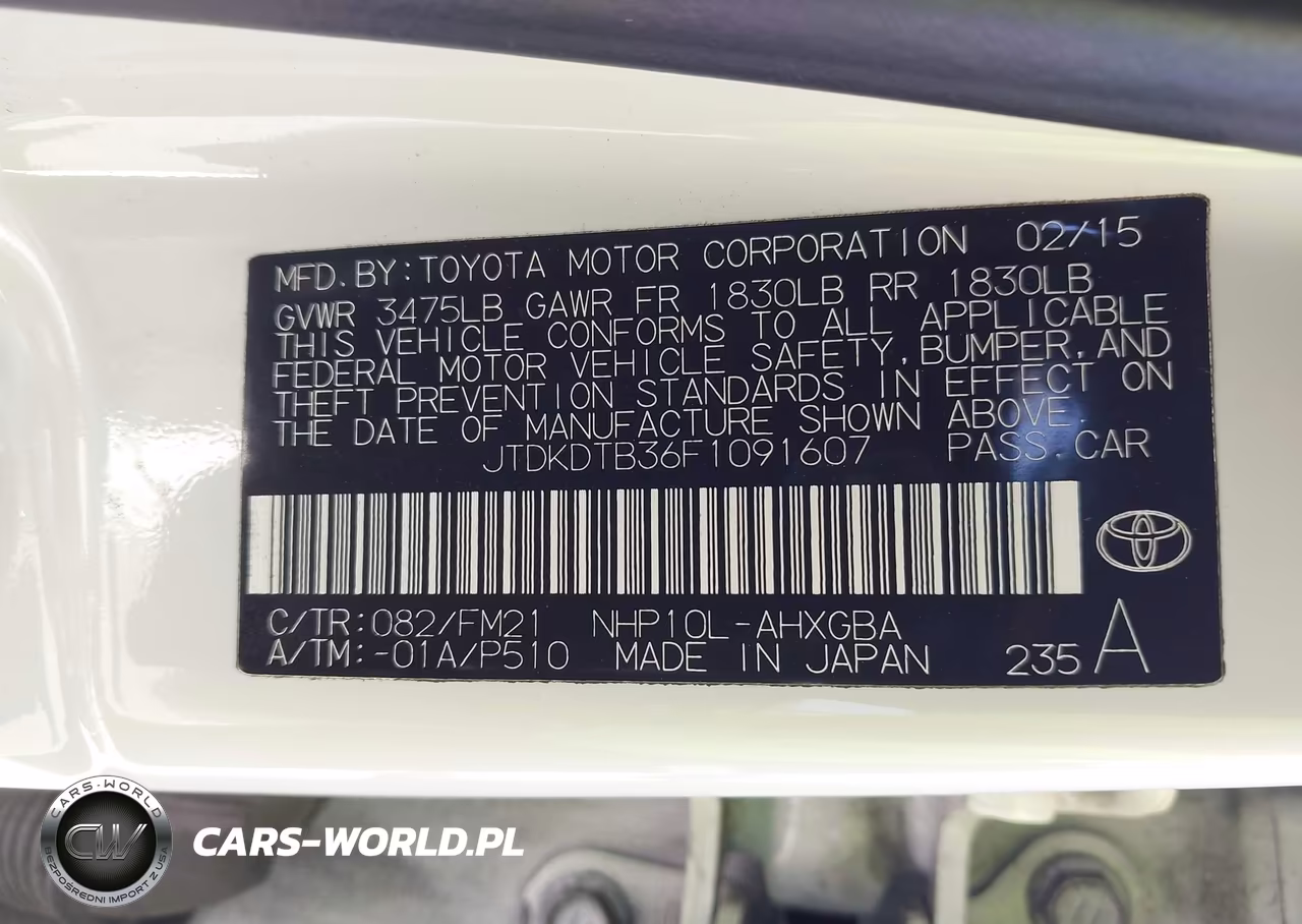 2015 Toyota Prius C Three VIN:JTDKDTB36F1091607 - 9