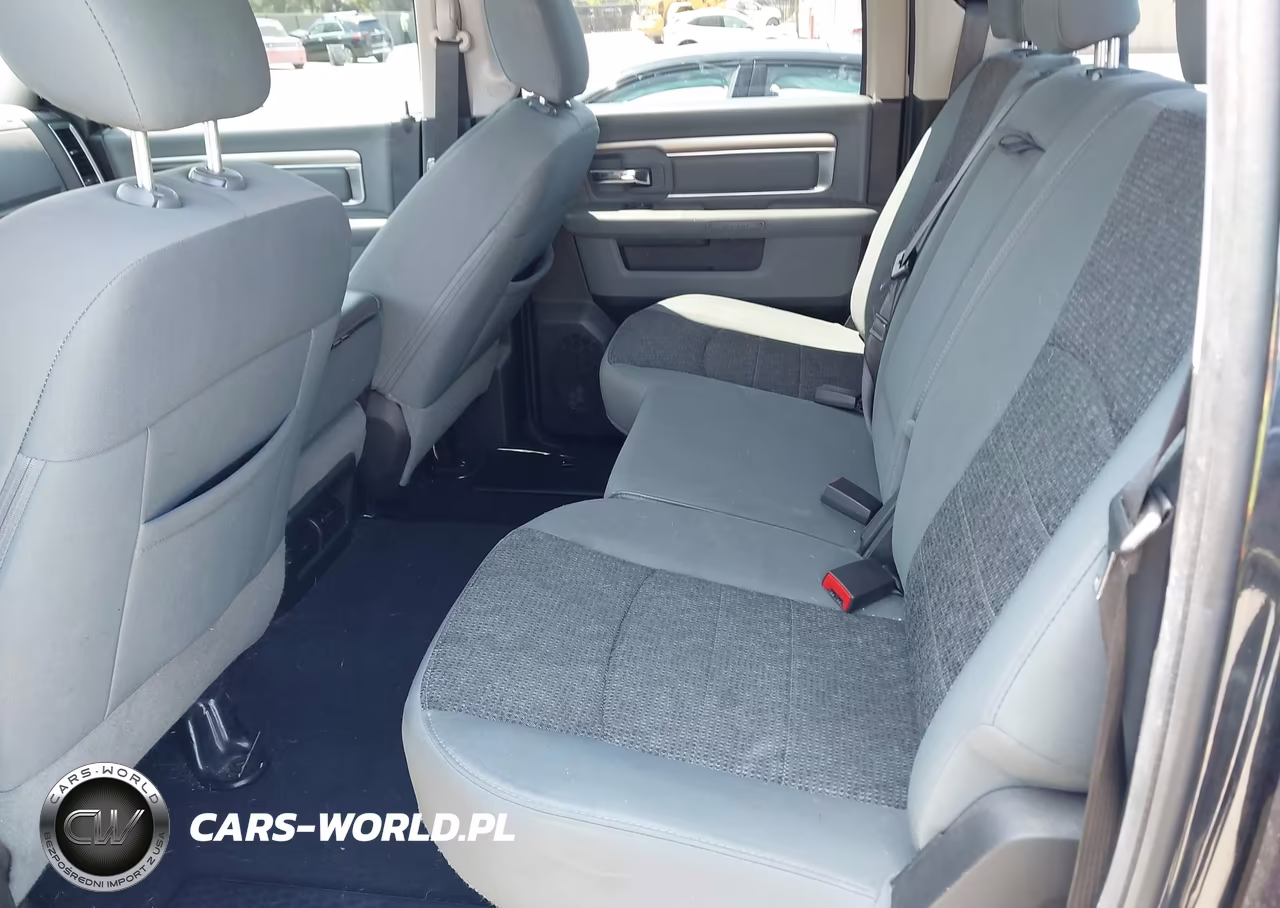 2018 Ram 1500 Big Horn 4X2 5'7 Box VIN:1C6RR6LM0JS354063 - 8