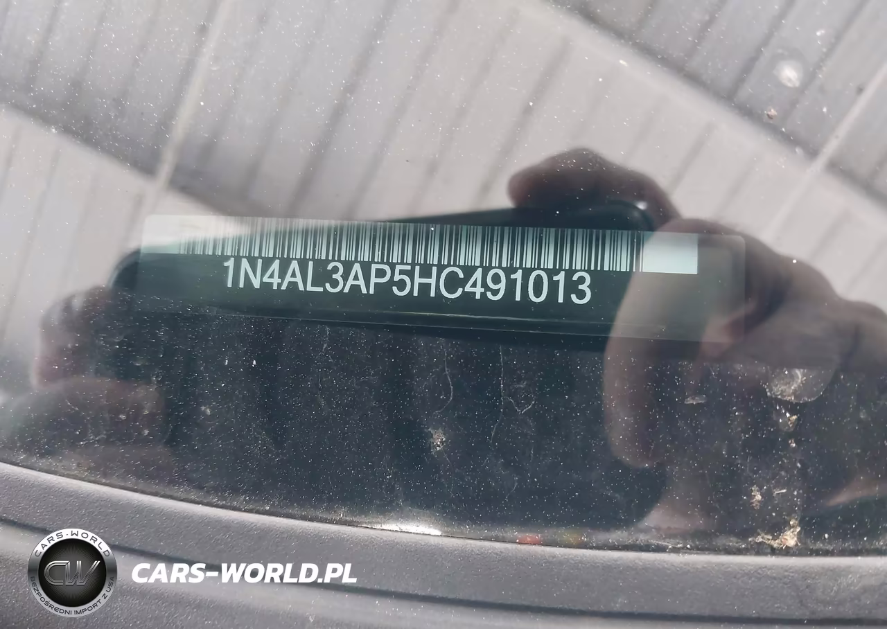 2017 Nissan Altima 2.5 S VIN:1N4AL3AP5HC491013 - 9