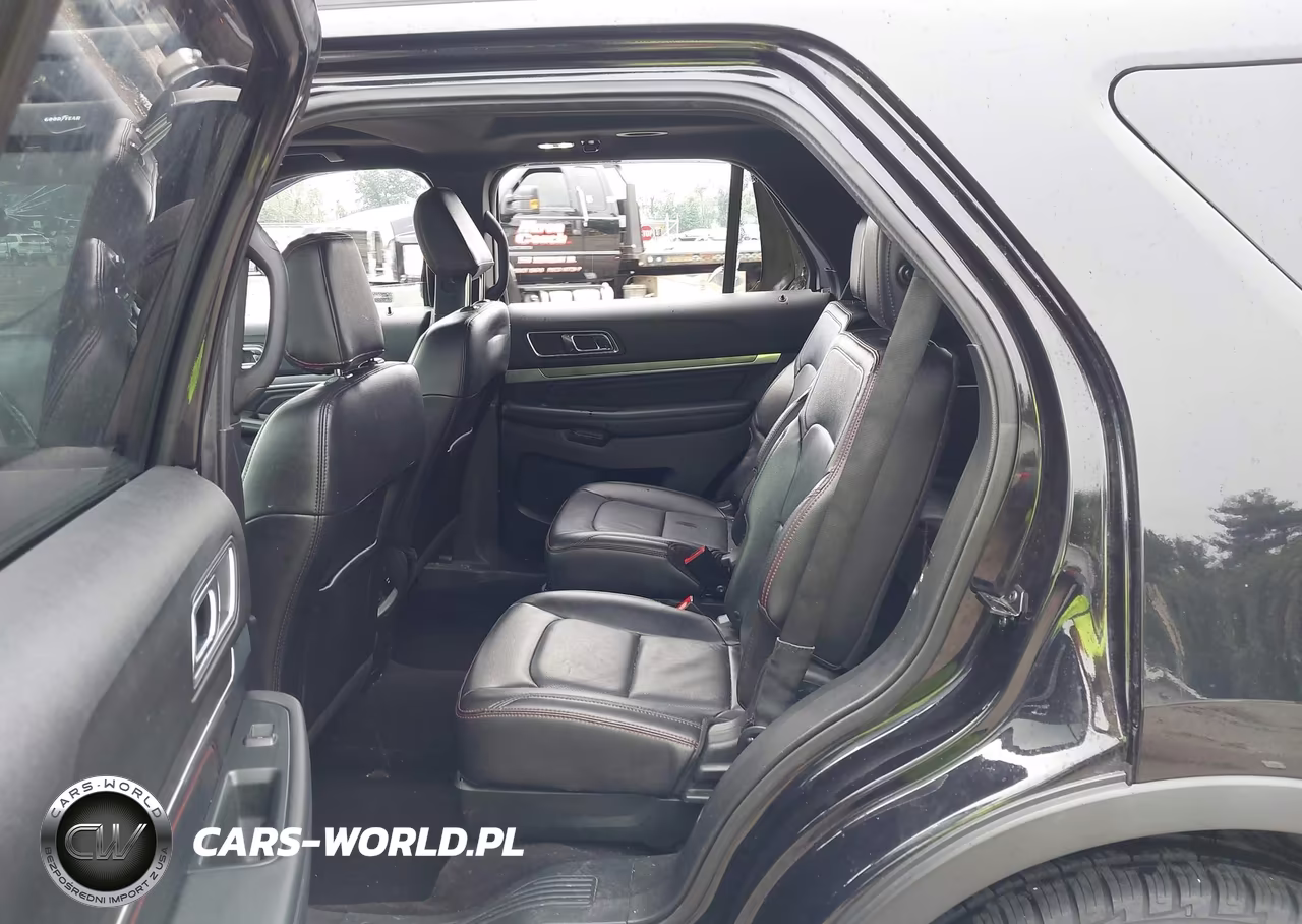 2019 Ford Explorer Sport VIN:1FM5K8GT1KGB52518 - 8