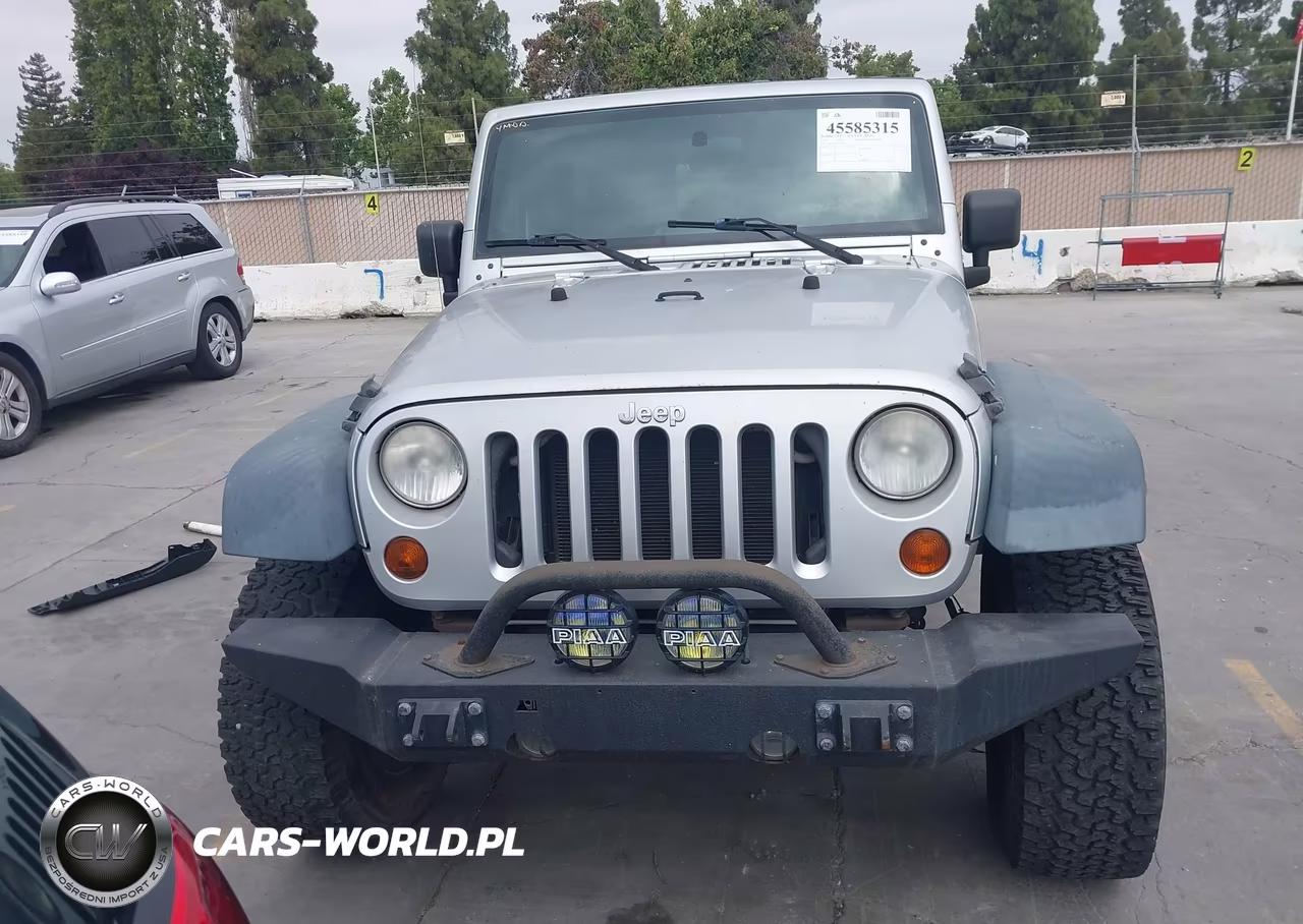 2010 Jeep Wrangler Unlimited Sport VIN:1J4BA3H13AL183943 - 12