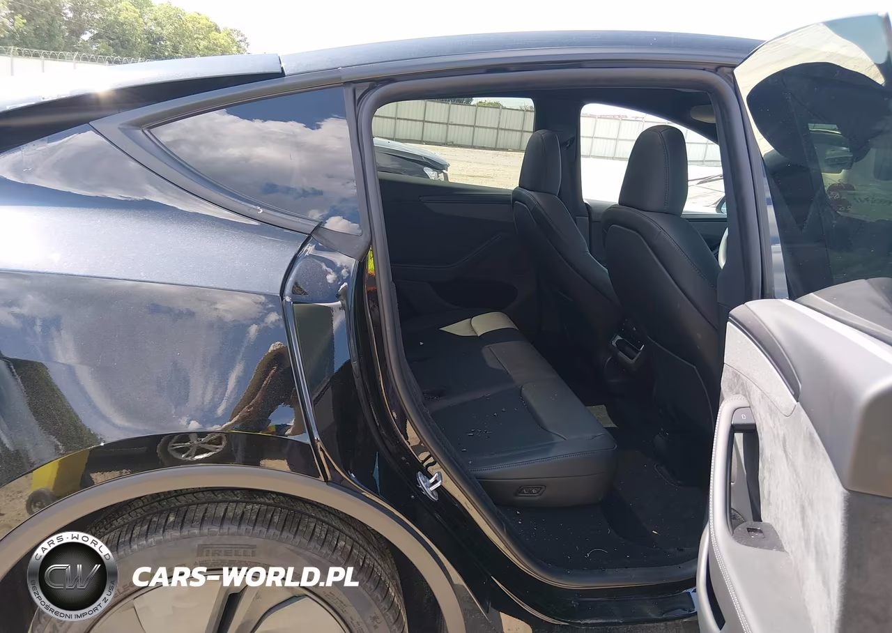 2026 Tesla Model Y Premium Rear-Wheel Drive-Rear-Wheel Drive VIN:7SAYGDED6TA639961 - 8
