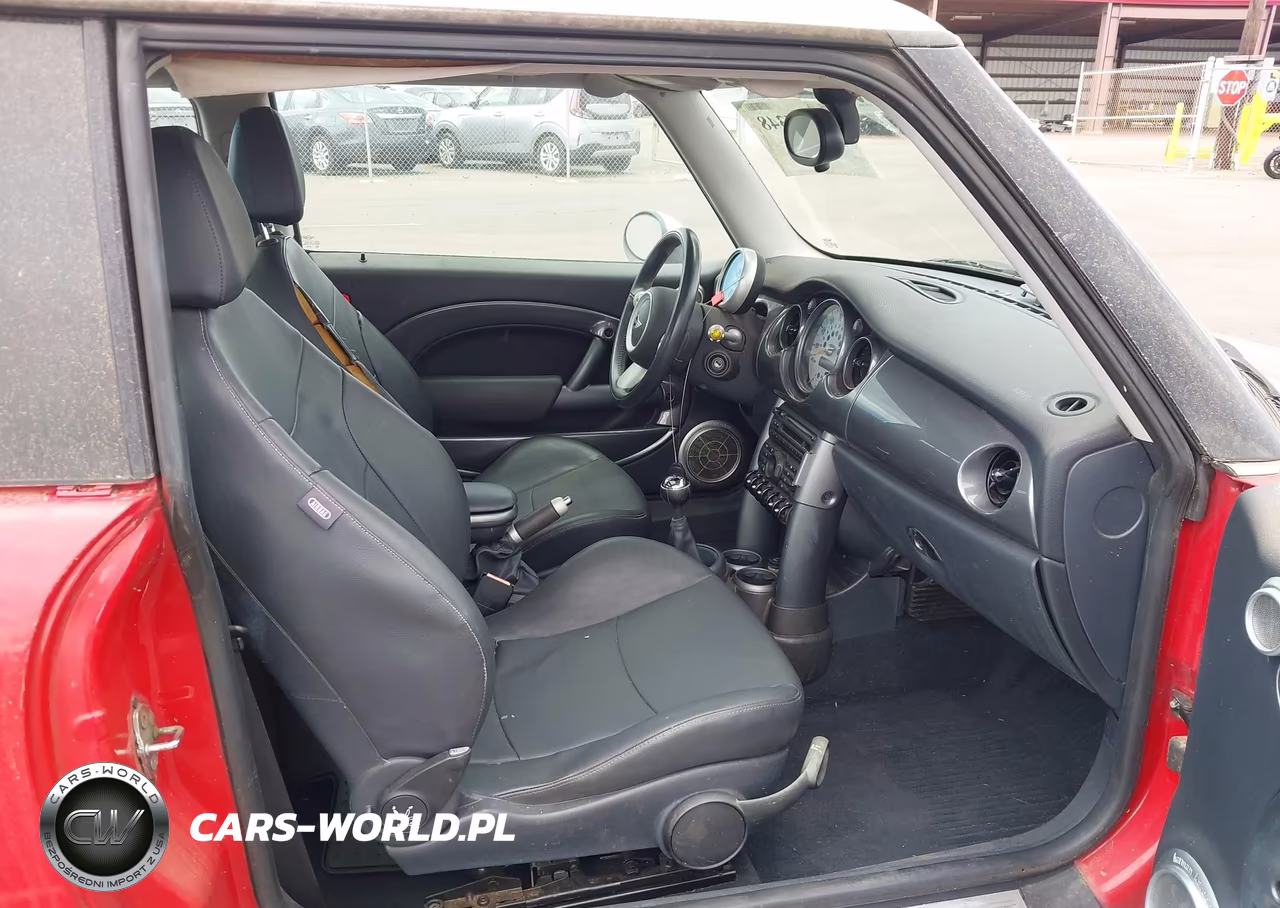 2006 Mini Cooper VIN:WMWRC33596TK70873 - 5