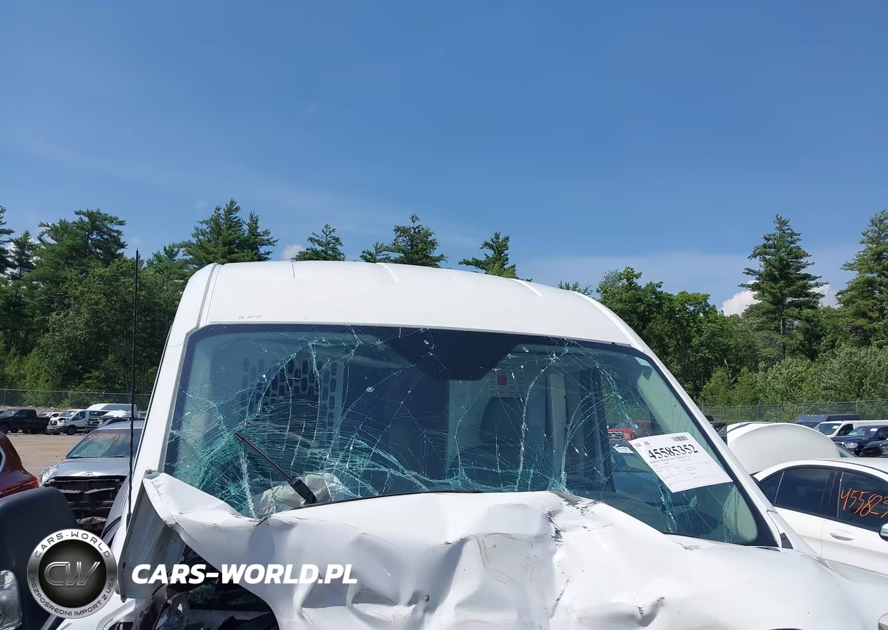 2019 Ford Transit-150 VIN:1FTYE2CM9KKB35712 - 18
