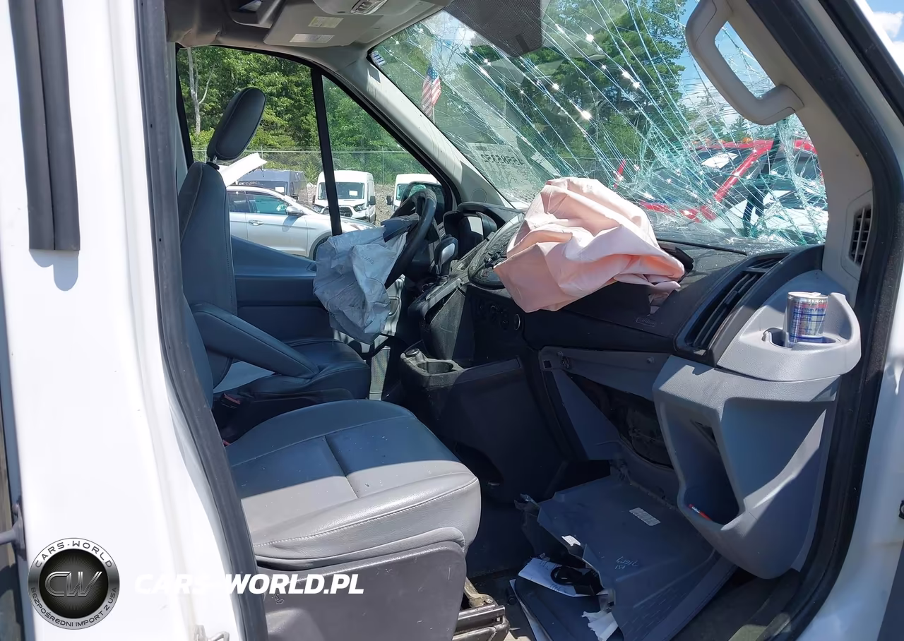2019 Ford Transit-150 VIN:1FTYE2CM9KKB35712 - 5