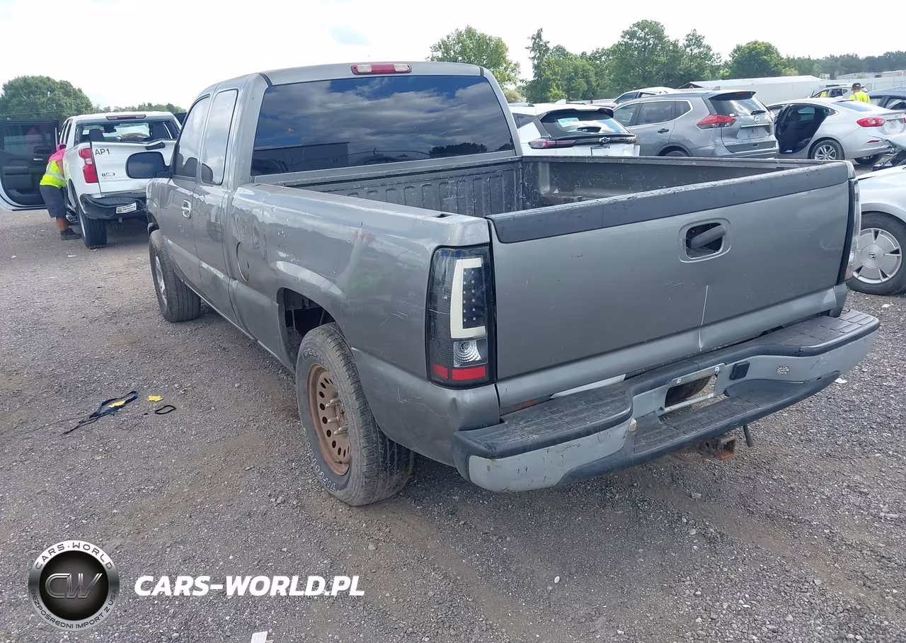 2007 Chevrolet Silverado 1500 Classic Work Truck VIN:1GCEC19V07Z203980 - 3