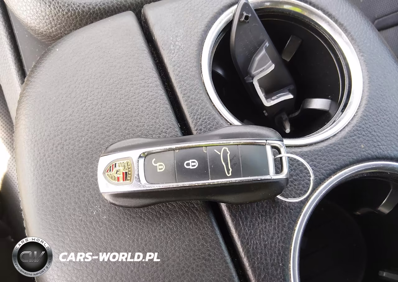 2018 Porsche Panamera 4S VIN:WP0AB2A77JL134607 - 11