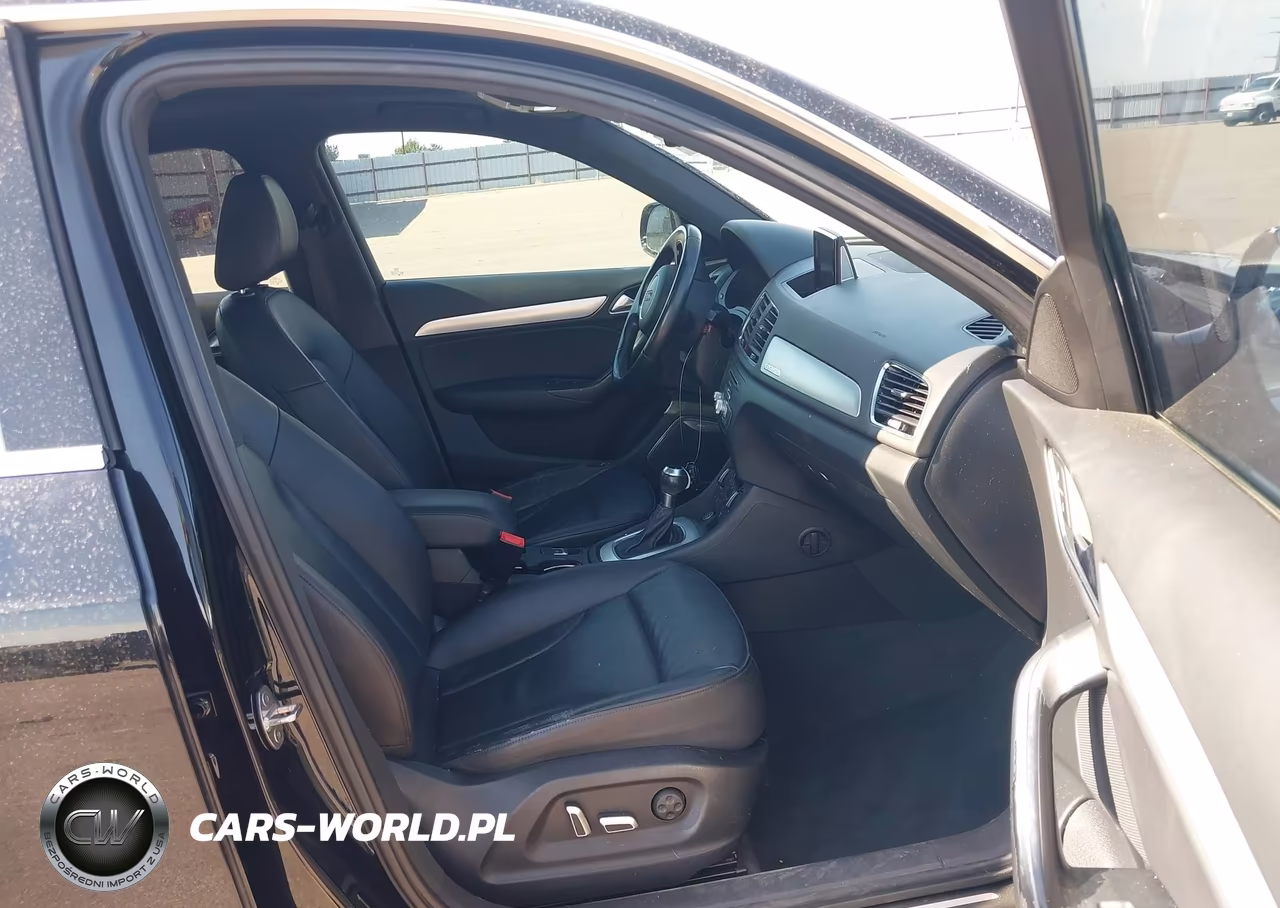 2016 Audi Q3 2.0T Premium Plus VIN:WA1GFCFS1GR015534 - 5