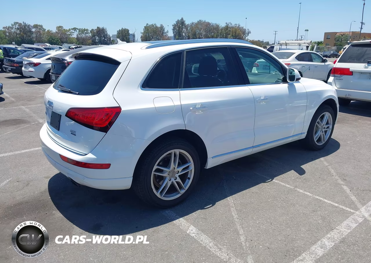 2017 Audi Q5 2.0T Premium VIN:WA1L2AFP2HA084078 - 4