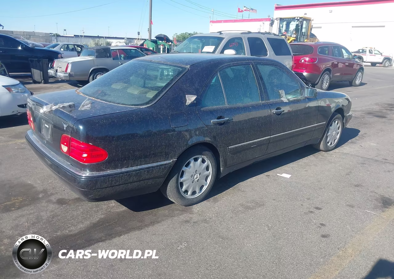 1997 Mercedes-Benz E 320 VIN:WDBJF55F7VA347404 - 4