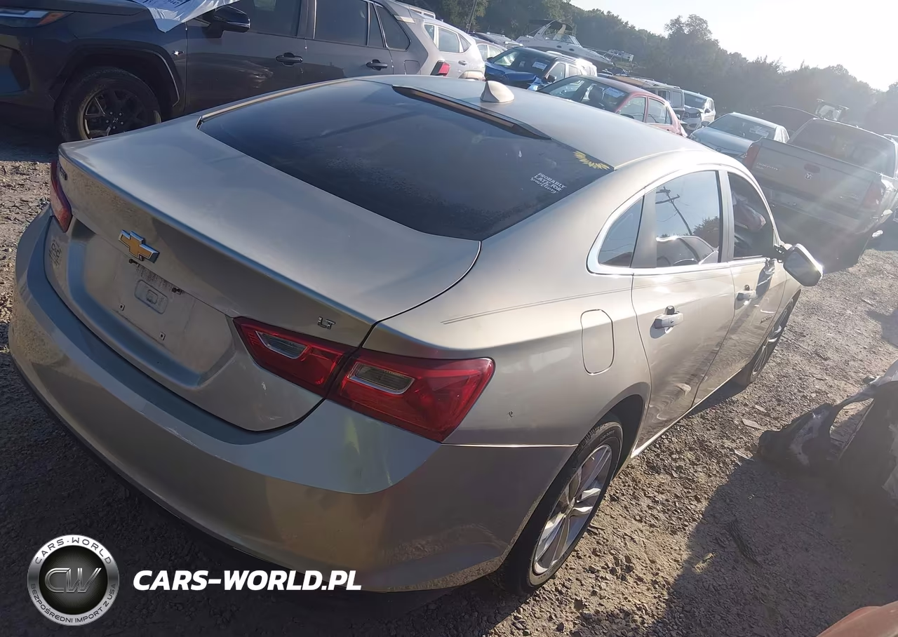 2016 Chevrolet Malibu 1Lt VIN:1G1ZE5ST4GF288425 - 4