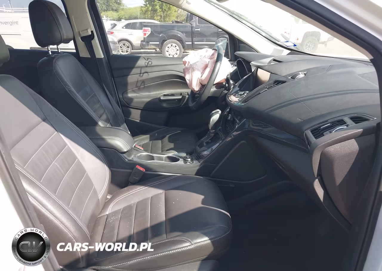 2015 Ford Escape Titanium VIN:1FMCU0J93FUB93448 - 5
